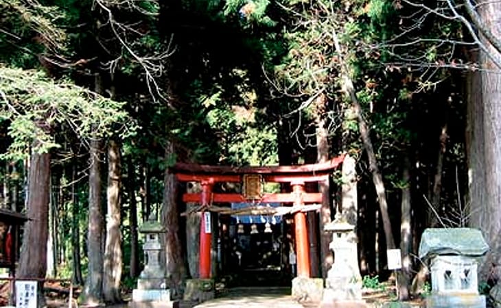 八木神社